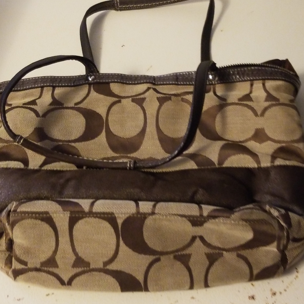 Coach purse - Picture 5 of 7